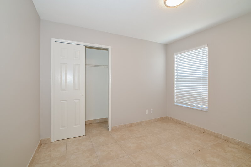 2,620/Mo, 3263 Fairfield Dr Kissimmee, FL 34743 Bedroom View 2