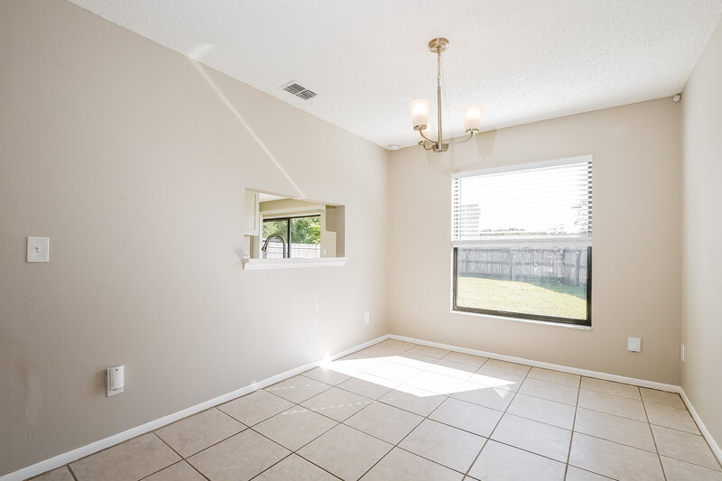 2,130/Mo, 1034 Burnett St Oviedo, FL 32765 Dining Room View 2