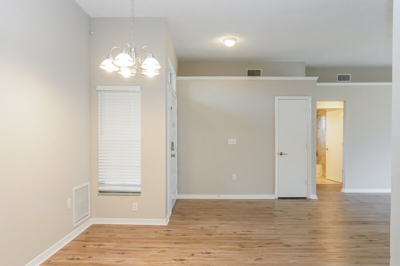 2,410/Mo, 11860 Shotgate Ct Orlando, FL 32837 Dining Room View