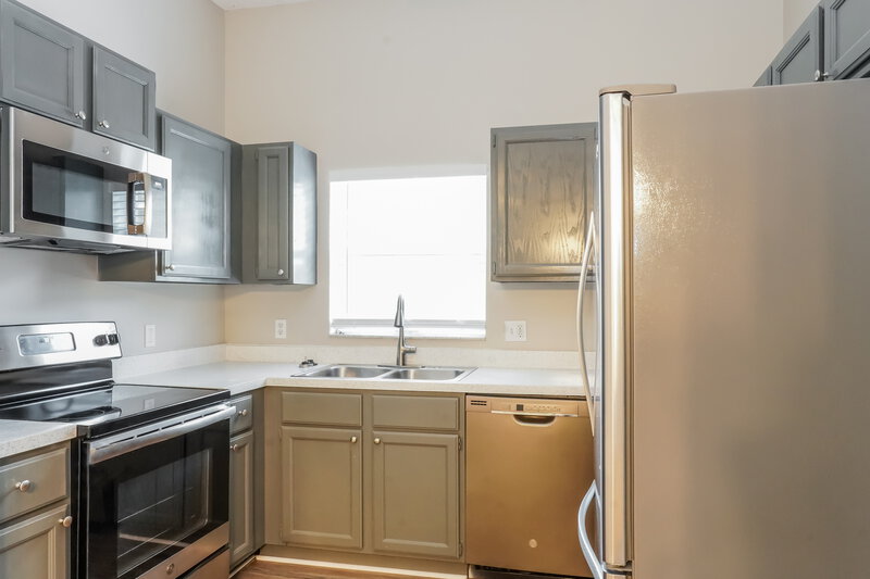 2,410/Mo, 11860 Shotgate Ct Orlando, FL 32837 Kitchen View