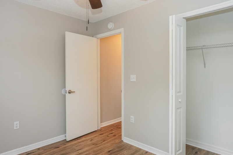 2,410/Mo, 11860 Shotgate Ct Orlando, FL 32837 Bedroom View 2