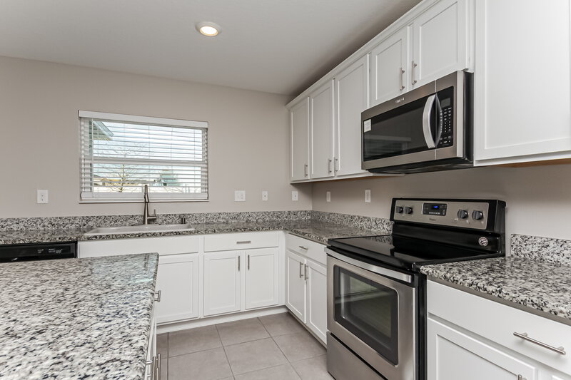 2,340/Mo, 4545 Orchard Grove Rd Saint Cloud, FL 34772 Kitchen View 2