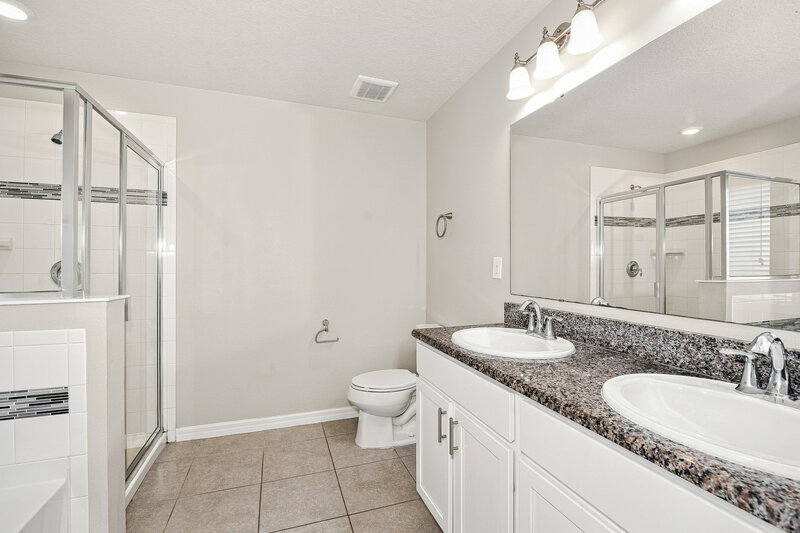 2,385/Mo, 4545 Orchard Grove Rd Saint Cloud, FL 34772 Primary Bathroom View