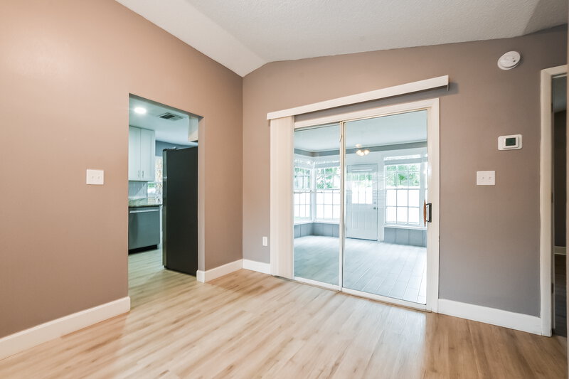 2,160/Mo, 757 St Johns River Dr Sanford, FL 32773 Dining Room View