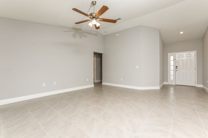 2,120/Mo, 278 Beckenham Dr Kissimmee, FL 34758 Living Room View 2
