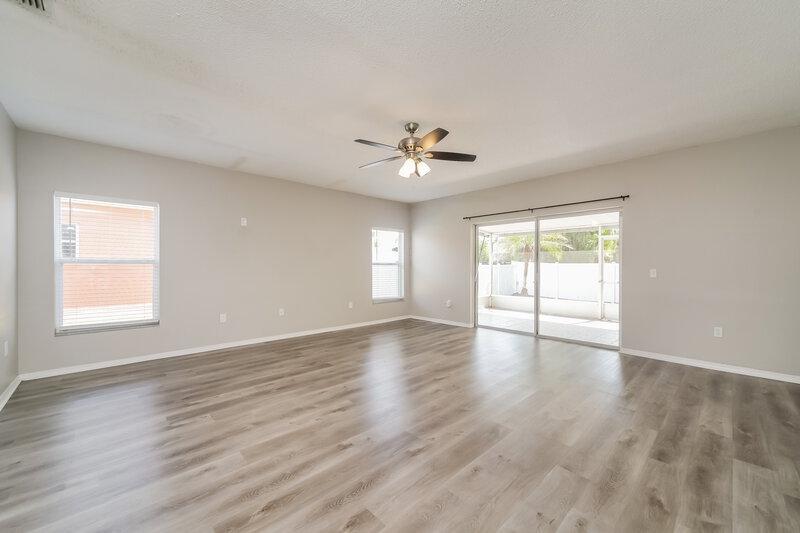 2,620/Mo, 553 Brentford Ct Kissimmee, FL 34758 Living Room View 3