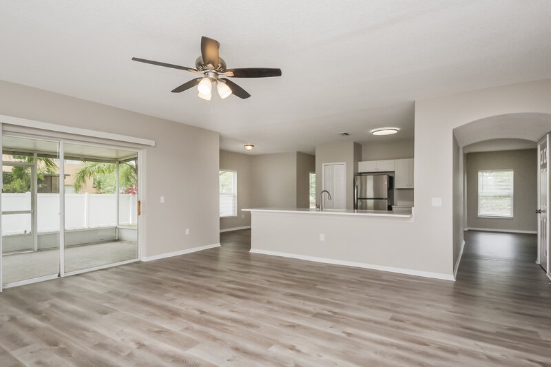 2,570/Mo, 553 Brentford Ct Kissimmee, FL 34758 Kitchen View 3