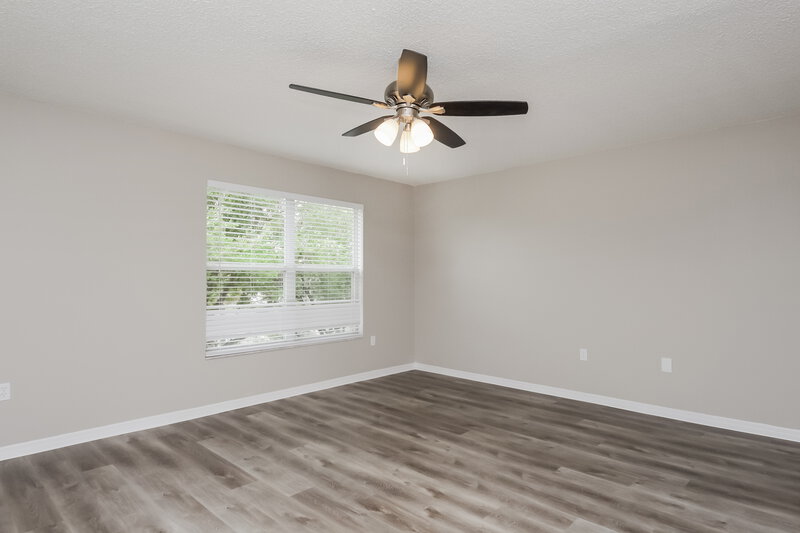 2,570/Mo, 553 Brentford Ct Kissimmee, FL 34758 Main Bedroom View