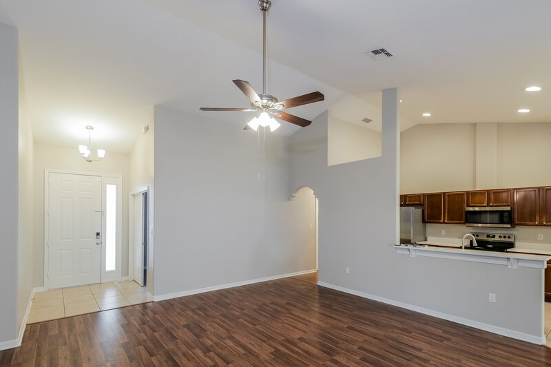 2,555/Mo, 426 Disston Ave Clermont, FL 34711 Living Room View