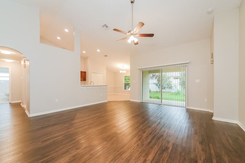 2,580/Mo, 426 Disston Ave Clermont, FL 34711 Living Room View
