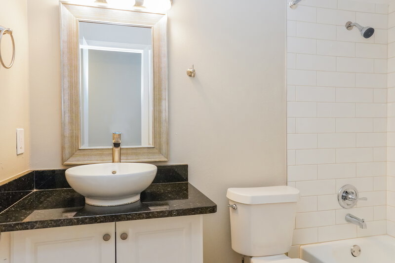 2,035/Mo, 109 Florida Pkwy Kissimmee, FL 34743 Bathroom View