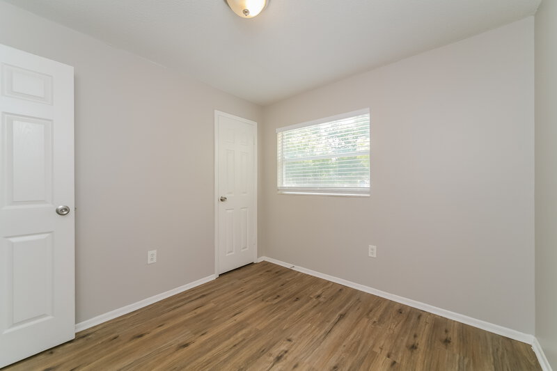 1,595/Mo, 309 Vaniman Ave Winter Haven, FL 33880 Bedroom View 2