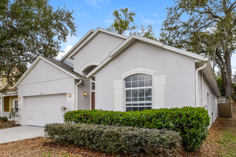 2,395/Mo, 7933 Riffle Ln Orlando, FL 32818 Front View