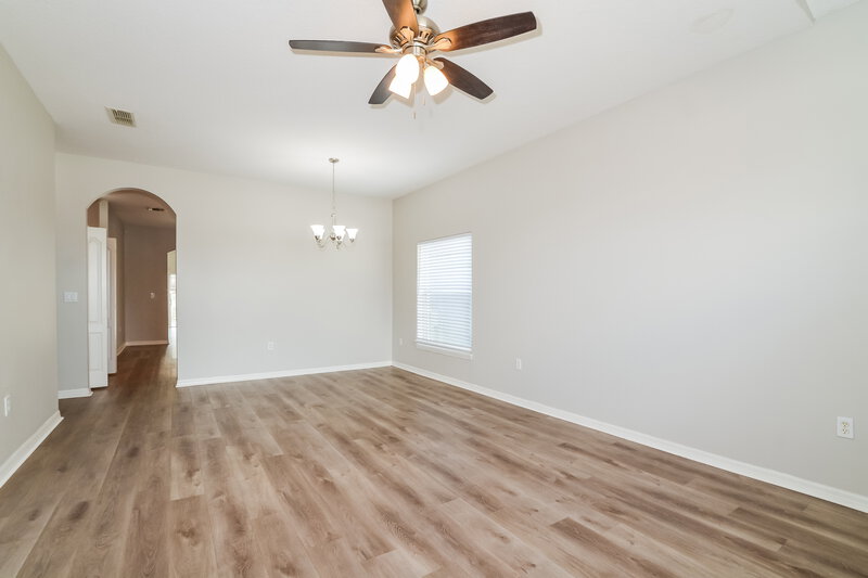 2,395/Mo, 7933 Riffle Ln Orlando, FL 32818 Living Room View 2