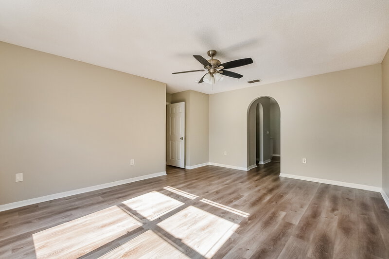 2,690/Mo, 336 Pleasant Gardens Dr Apopka, FL 32703 Main Bedroom View