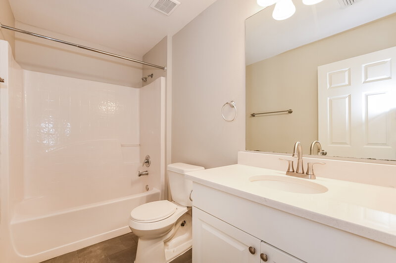 2,690/Mo, 336 Pleasant Gardens Dr Apopka, FL 32703 Bathroom View