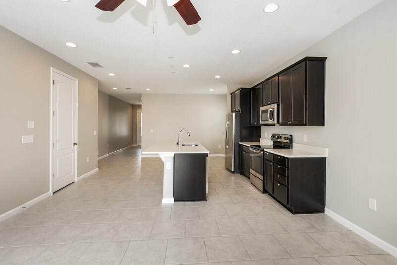 2,020/Mo, 344 Buchannan Dr Davenport, FL 33837 Living Room View 2