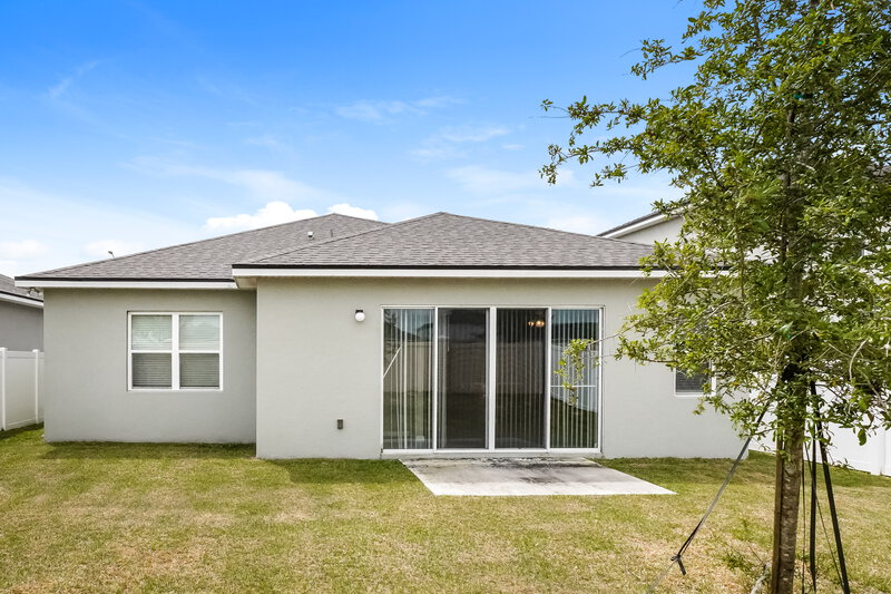 2,020/Mo, 344 Buchannan Dr Davenport, FL 33837 Rear View 2