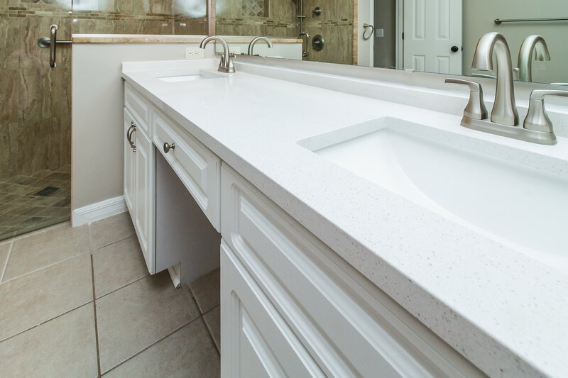 2,205/Mo, 6032 Spring Creek Ct Mount Dora, FL 32757 Main Bathroom View 2