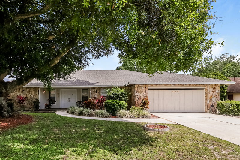 2,040/Mo, 206 College Grove Cir NE Winter Haven, FL 33881 External View