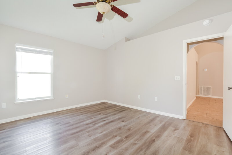 2,285/Mo, 7741 Fort Sumter Dr Orlando, FL 32822 Main Bedroom View 2