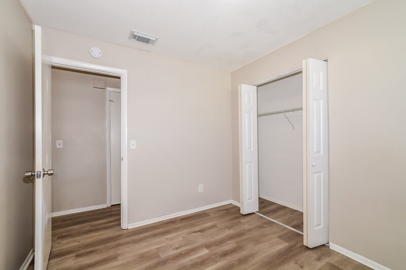 1,990/Mo, 670 Hibiscus Rd Casselberry, FL 32707 Bedroom View 2