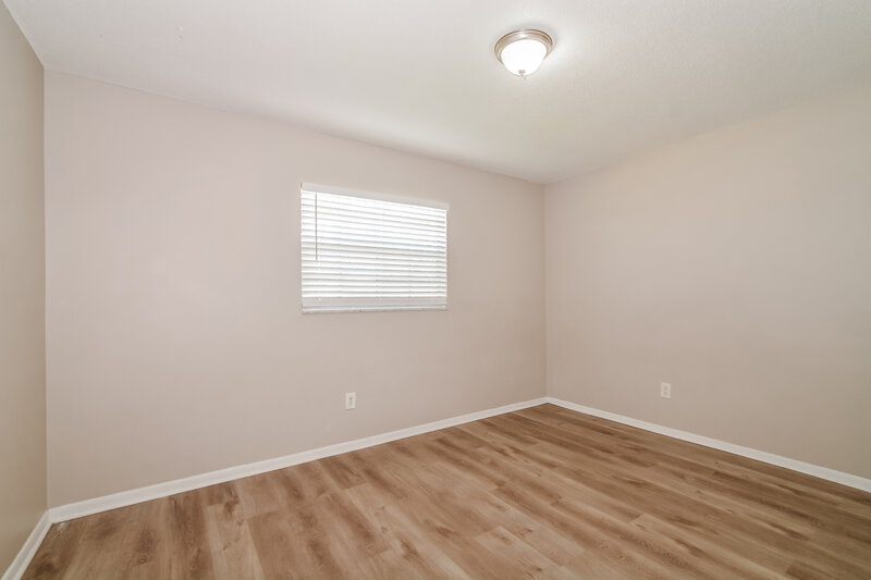 1,990/Mo, 670 Hibiscus Rd Casselberry, FL 32707 Bedroom View 3