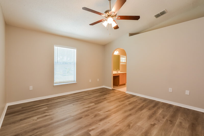 2,545/Mo, 10113 Dean Chase Blvd Orlando, FL 32825 Main Bedroom View