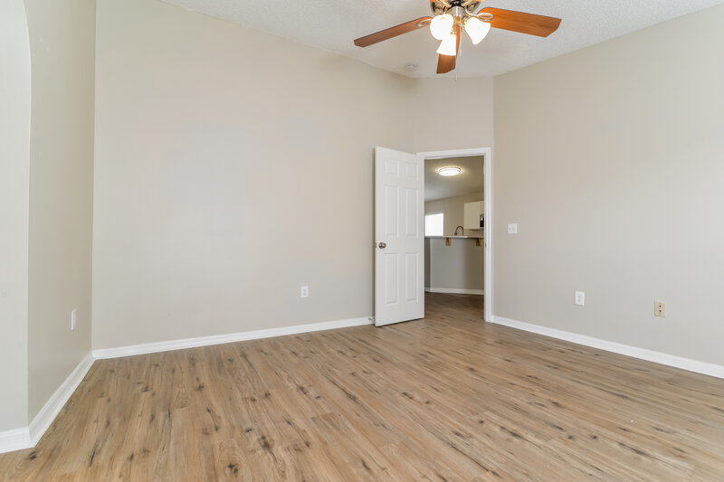 2,940/Mo, 1064 Remington Ave Eustis, FL 32726 Main Bedroom View