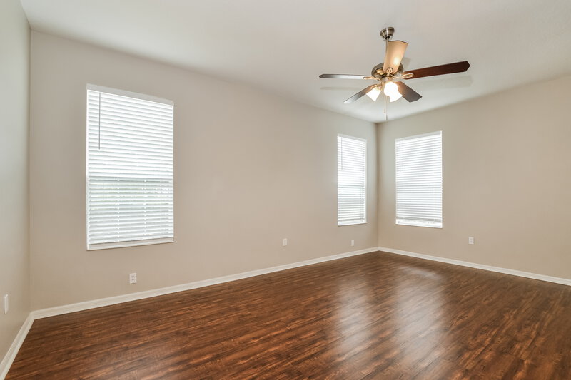 2,350/Mo, 3554 Oak Brook Ln Eustis, FL 32736 Living Room View