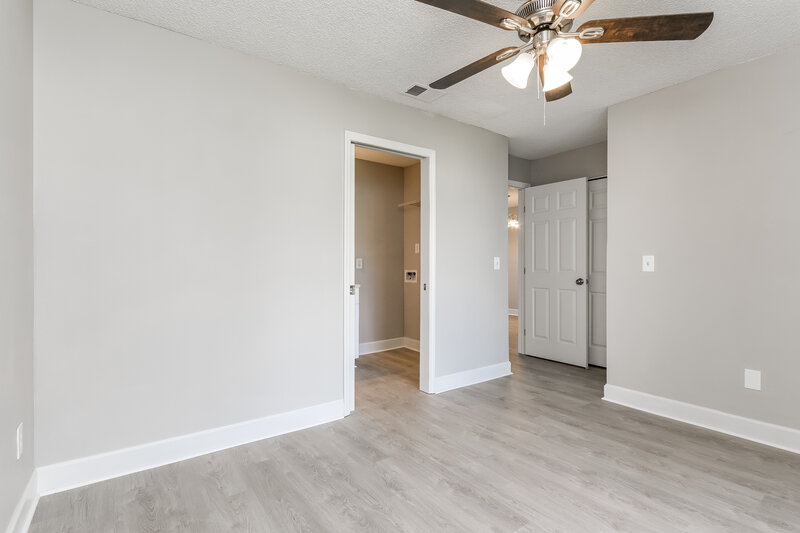 1,475/Mo, 16 Las Brisas Way Kissimmee, FL 34743 Main Bedroom View 2