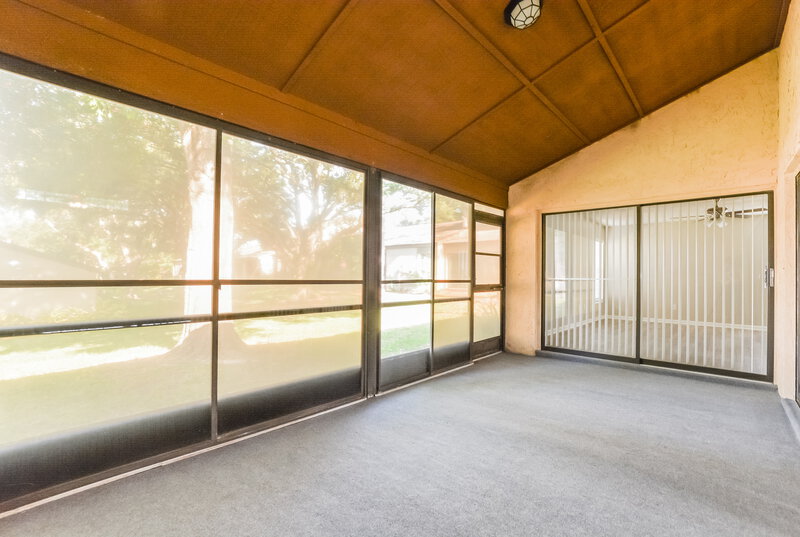 2,240/Mo, 499 Meadowood Blvd Fern Park, FL 32730 Sun Room View