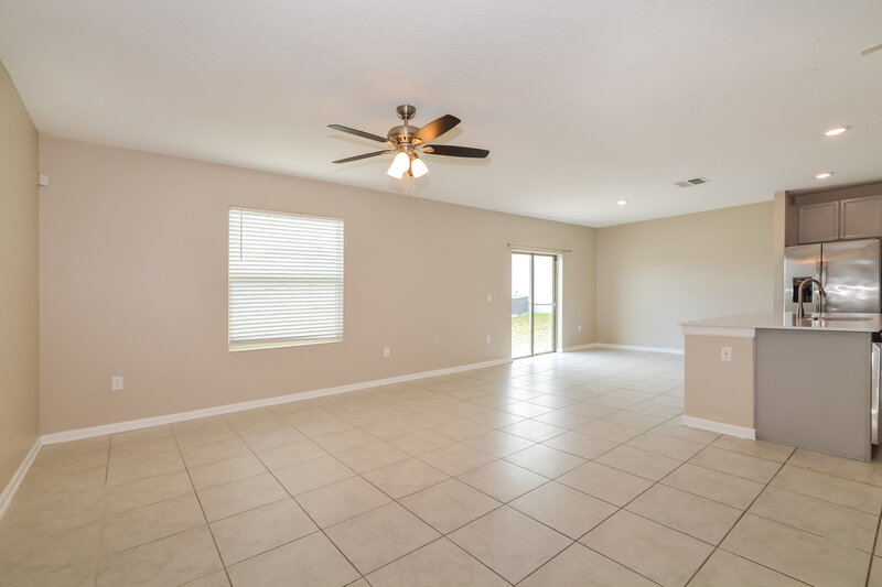 2,285/Mo, 353 Citrus Pointe Dr Davenport, FL 33837 Living Room View