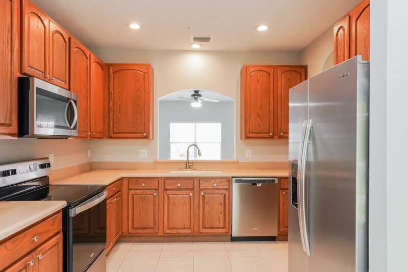 3,740/Mo, 8749 Silk Bay Pl Orlando, FL 32827 Kitchen View