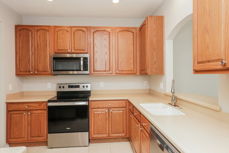3,740/Mo, 8749 Silk Bay Pl Orlando, FL 32827 Kitchen View 2