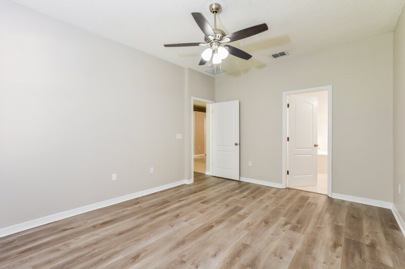 2,580/Mo, 10109 Granite Bay Dr Orlando, FL 32832 Main Bedroom View