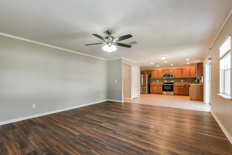 1,990/Mo, 1542 Sterns Dr Leesburg, FL 34748 Living Room View