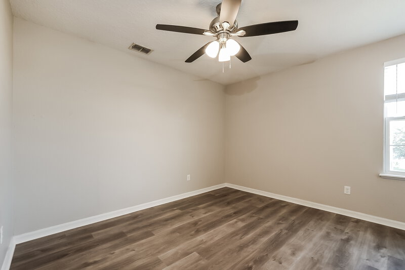 1,990/Mo, 1542 Sterns Dr Leesburg, FL 34748 Loft View