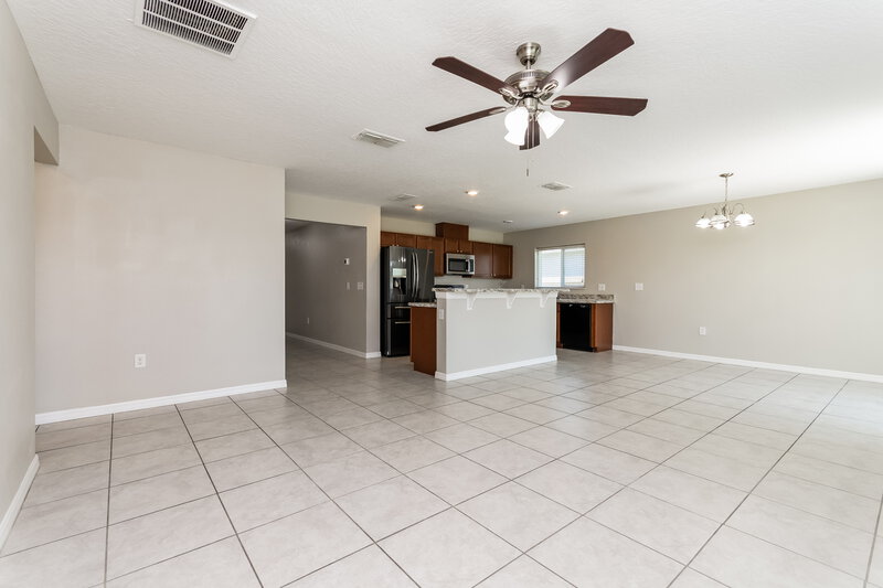 1,830/Mo, 295 Lake Lucerne Way Winter Haven, FL 33881 Living Room View 2