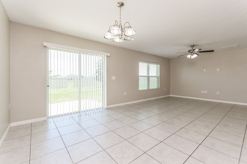1,830/Mo, 295 Lake Lucerne Way Winter Haven, FL 33881 Dining Room View