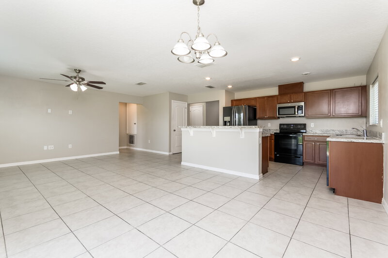 1,830/Mo, 295 Lake Lucerne Way Winter Haven, FL 33881 Dining Room View 2