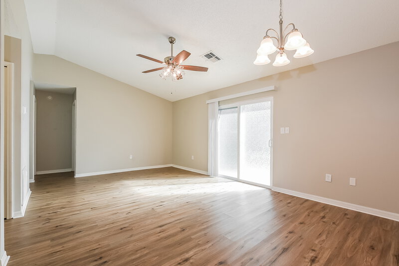 1,785/Mo, 3544 Lake Eleanor Dr Mount Dora, FL 32757 Dining Room View