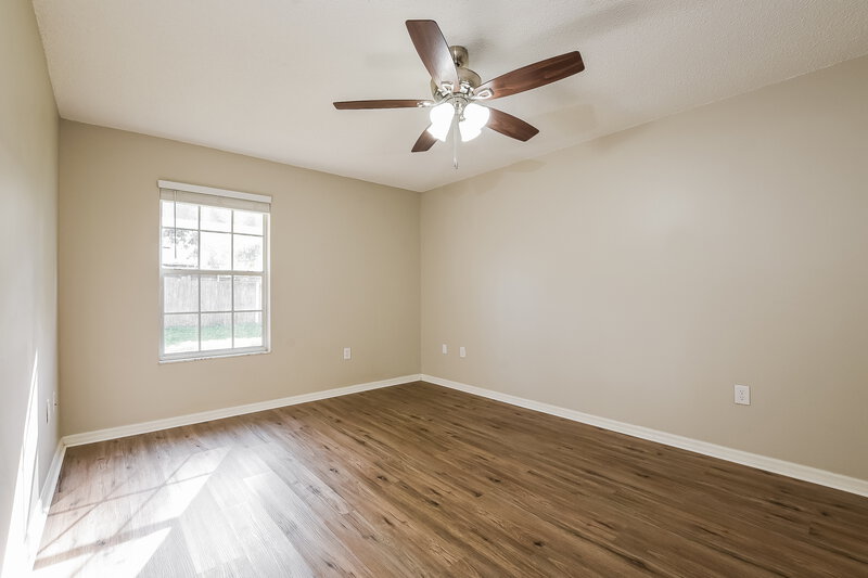 1,785/Mo, 3544 Lake Eleanor Dr Mount Dora, FL 32757 Main Bedroom View