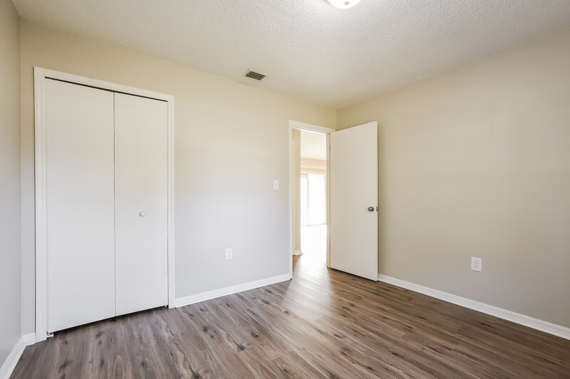 1,785/Mo, 3544 Lake Eleanor Dr Mount Dora, FL 32757 Bedroom View 2