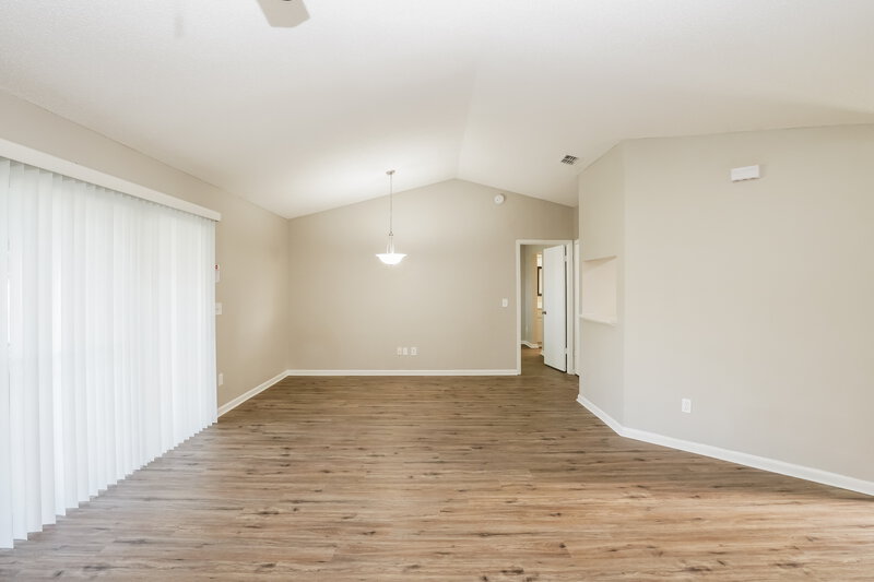 2,290/Mo, 7027 Citrus Point Ct Winter Park, FL 32792 Living Room View