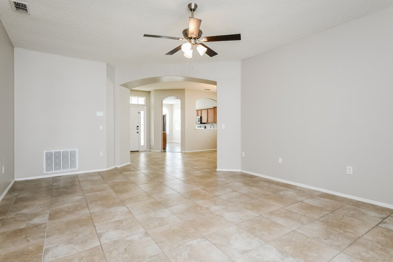 2,490/Mo, 1027 Lake Biscayne Way Orlando, FL 32824 Living Room View 2