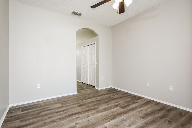 2,490/Mo, 1027 Lake Biscayne Way Orlando, FL 32824 Main Bedroom View