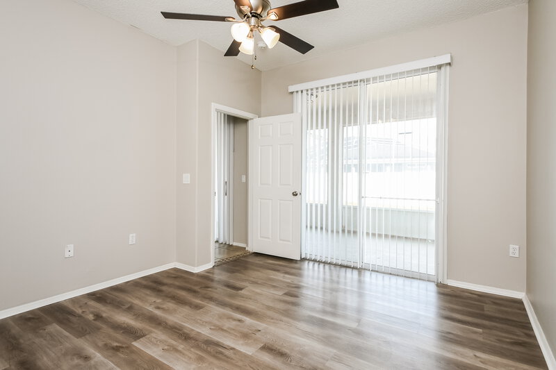 2,490/Mo, 1027 Lake Biscayne Way Orlando, FL 32824 Main Bedroom View 2