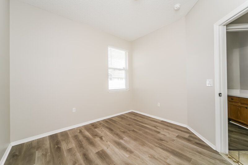 2,480/Mo, 1027 Lake Biscayne Way Orlando, FL 32824 Bedroom View 2