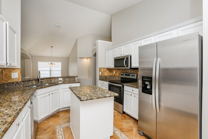 3,240/Mo, 2118 Flintlock Blvd Kissimmee, FL 34743 Kitchen View 2